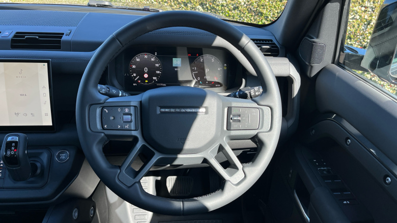 Land Rover Defender 3.0 D350 X-Dynamic SE 110 5dr Auto Diesel Estate